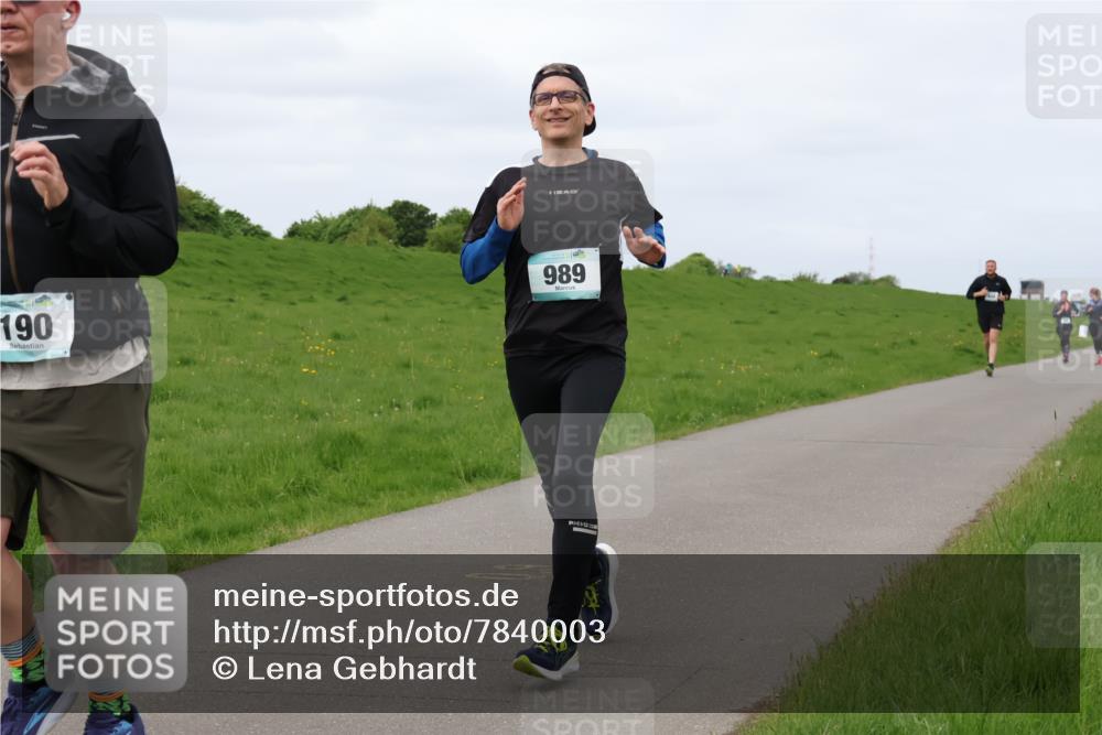 04.05.2025 - 8. Wedeler Halbmarathon Lena Gebhardt http://msf.ph/oto/7840003 04.05.2025 11:46:21 Laufen 190, 989 meine-sportfotos.de