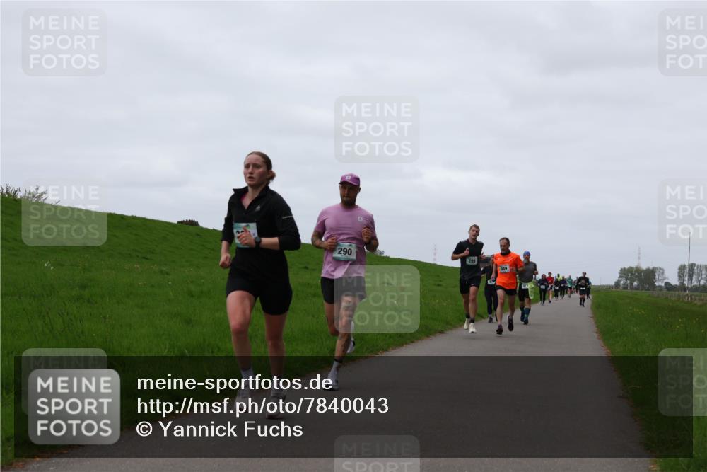 04.05.2025 - 8. Wedeler Halbmarathon Yannick Fuchs http://msf.ph/oto/7840043 04.05.2025 11:26:41 Laufen 290, 265, 949 meine-sportfotos.de