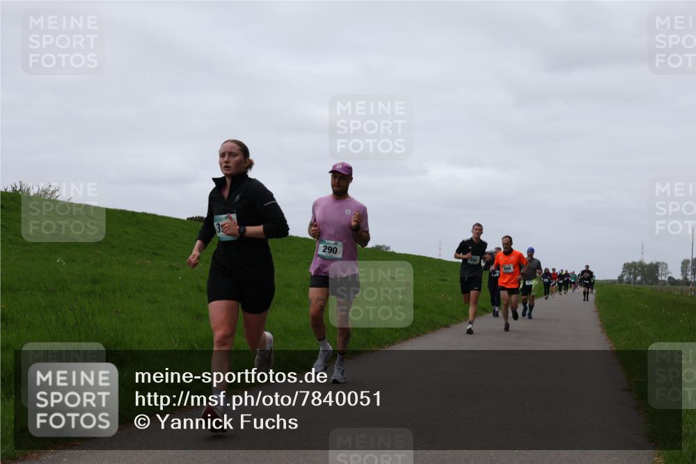 04.05.2025 - 8. Wedeler Halbmarathon Yannick Fuchs http://msf.ph/oto/7840051 04.05.2025 11:26:41 Laufen 290, 265, 949 meine-sportfotos.de