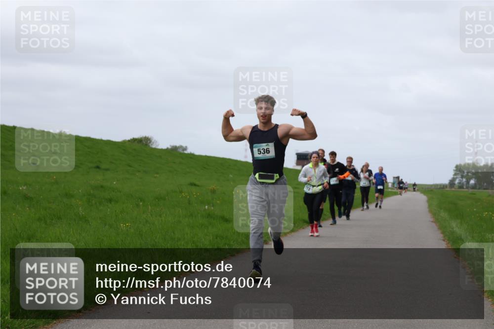 04.05.2025 - 8. Wedeler Halbmarathon Yannick Fuchs http://msf.ph/oto/7840074 04.05.2025 11:47:39 Laufen 536 meine-sportfotos.de