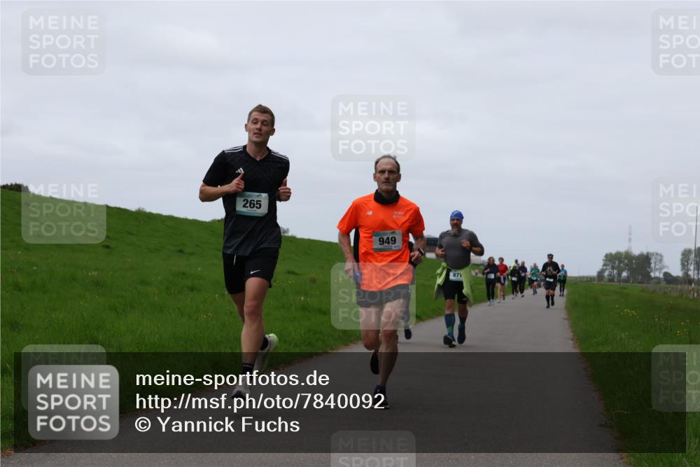 04.05.2025 - 8. Wedeler Halbmarathon Yannick Fuchs http://msf.ph/oto/7840092 04.05.2025 11:26:43 Laufen 265, 949, 871 meine-sportfotos.de