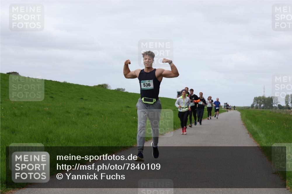 04.05.2025 - 8. Wedeler Halbmarathon Yannick Fuchs http://msf.ph/oto/7840109 04.05.2025 11:47:40 Laufen 536 meine-sportfotos.de