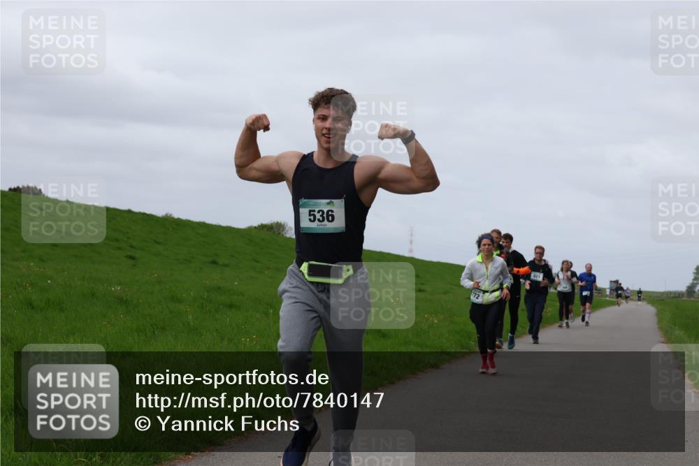04.05.2025 - 8. Wedeler Halbmarathon Yannick Fuchs http://msf.ph/oto/7840147 04.05.2025 11:47:40 Laufen 536, 821 meine-sportfotos.de