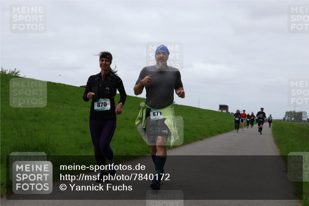 04.05.2025 - 8. Wedeler Halbmarathon Yannick Fuchs http://msf.ph/oto/7840172 04.05.2025 11:26:48 Laufen 870, 871 meine-sportfotos.de
