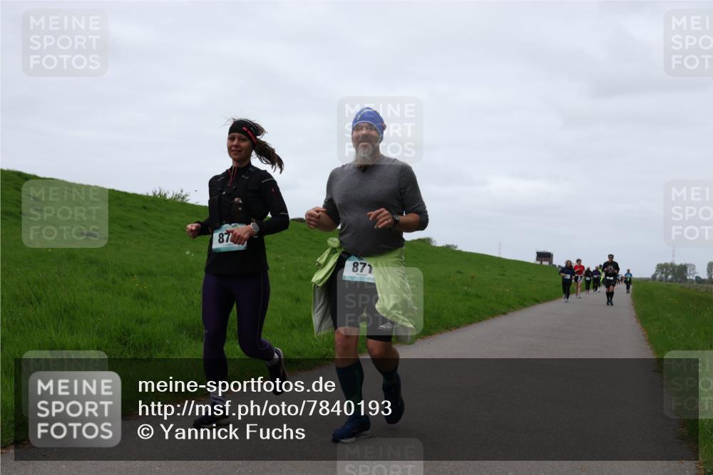 04.05.2025 - 8. Wedeler Halbmarathon Yannick Fuchs http://msf.ph/oto/7840193 04.05.2025 11:26:49 Laufen 87, 871 meine-sportfotos.de