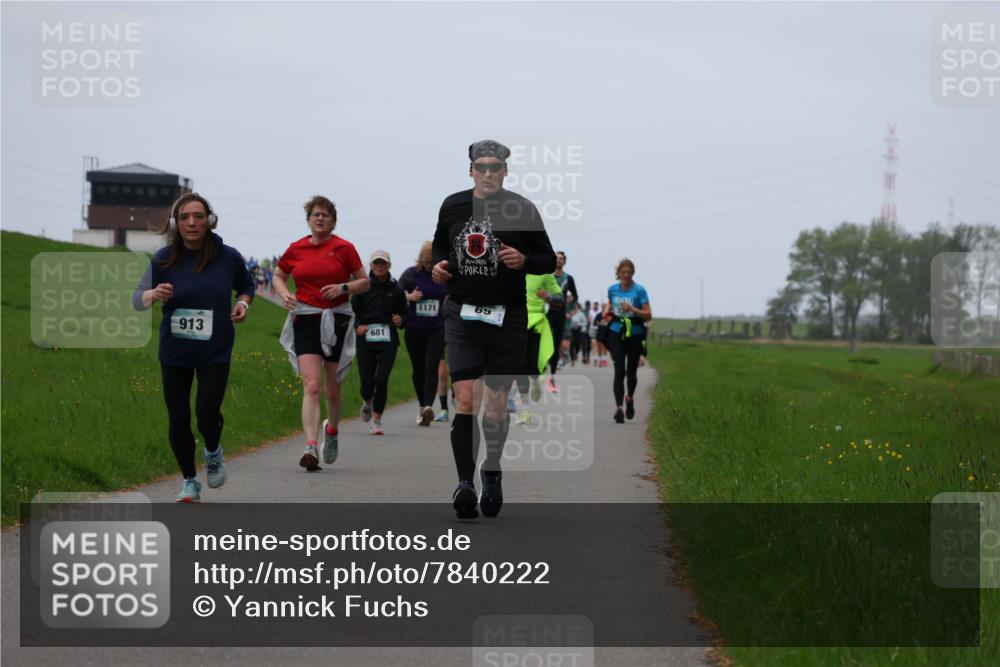 04.05.2025 - 8. Wedeler Halbmarathon Yannick Fuchs http://msf.ph/oto/7840222 04.05.2025 11:26:50 Laufen 913, 681, 1171, 69 meine-sportfotos.de