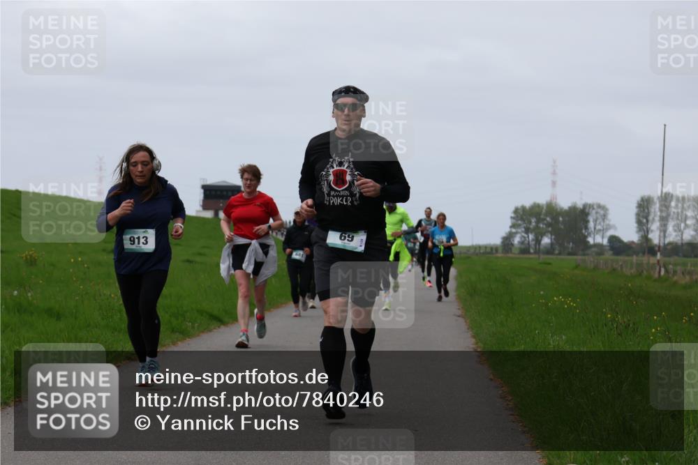 04.05.2025 - 8. Wedeler Halbmarathon Yannick Fuchs http://msf.ph/oto/7840246 04.05.2025 11:26:55 Laufen 913, 69 meine-sportfotos.de