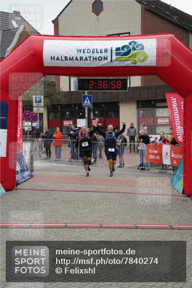 04.05.2025 - 8. Wedeler Halbmarathon Felixshl http://msf.ph/oto/7840274 04.05.2025 12:36:56 Ziel 75, 76 meine-sportfotos.de