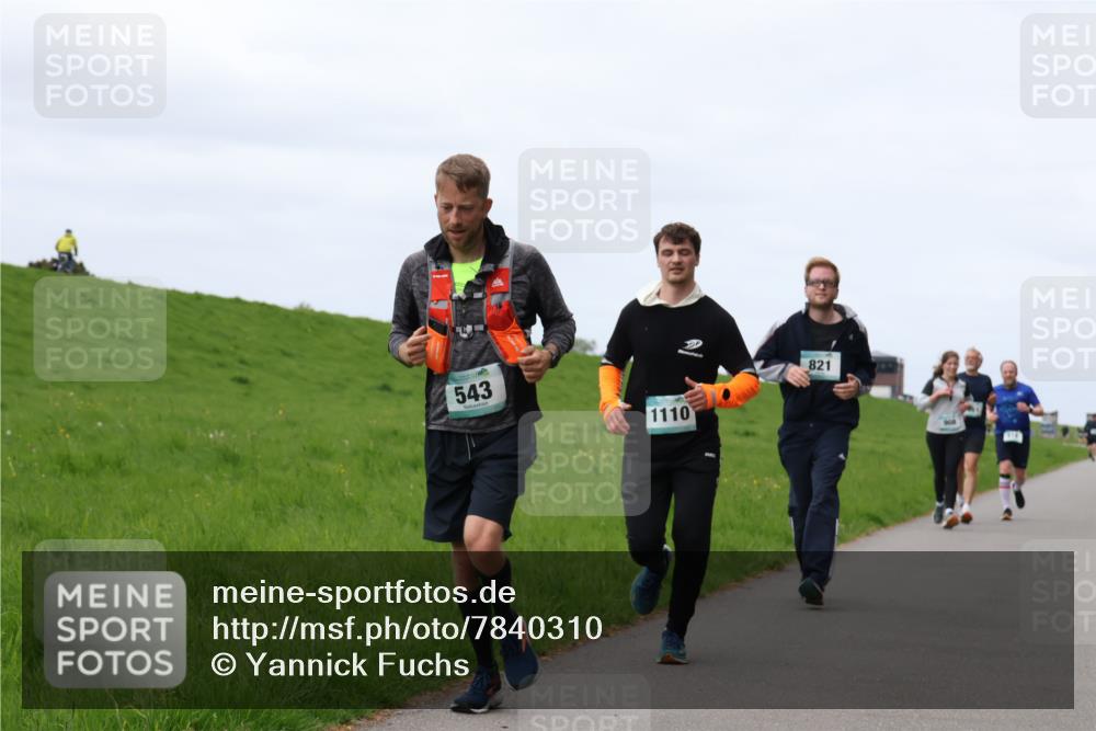 04.05.2025 - 8. Wedeler Halbmarathon Yannick Fuchs http://msf.ph/oto/7840310 04.05.2025 11:47:45 Laufen 543, 1110, 821 meine-sportfotos.de