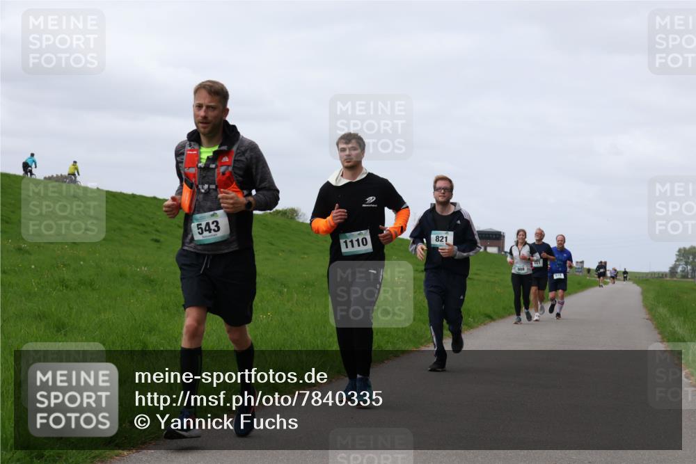 04.05.2025 - 8. Wedeler Halbmarathon Yannick Fuchs http://msf.ph/oto/7840335 04.05.2025 11:47:46 Laufen 543, 1110, 821, 661, 518 meine-sportfotos.de