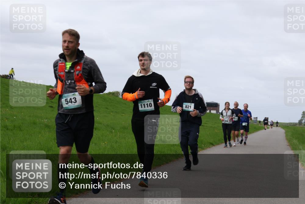 04.05.2025 - 8. Wedeler Halbmarathon Yannick Fuchs http://msf.ph/oto/7840336 04.05.2025 11:47:46 Laufen 543, 1110, 821, 908, 661, 518 meine-sportfotos.de