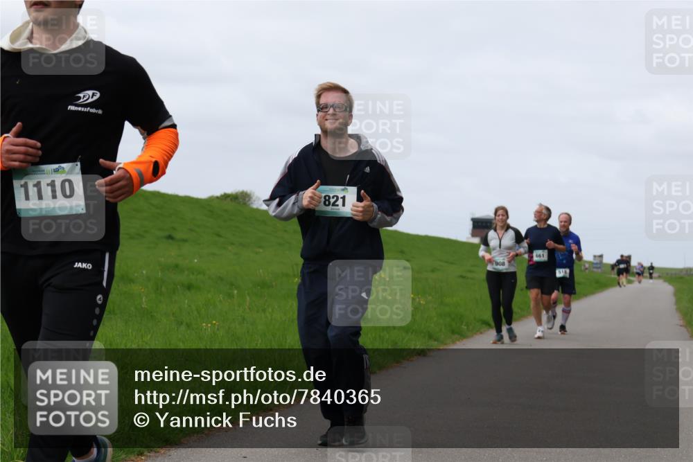 04.05.2025 - 8. Wedeler Halbmarathon Yannick Fuchs http://msf.ph/oto/7840365 04.05.2025 11:47:47 Laufen 1110, 821, 908, 661, 518 meine-sportfotos.de