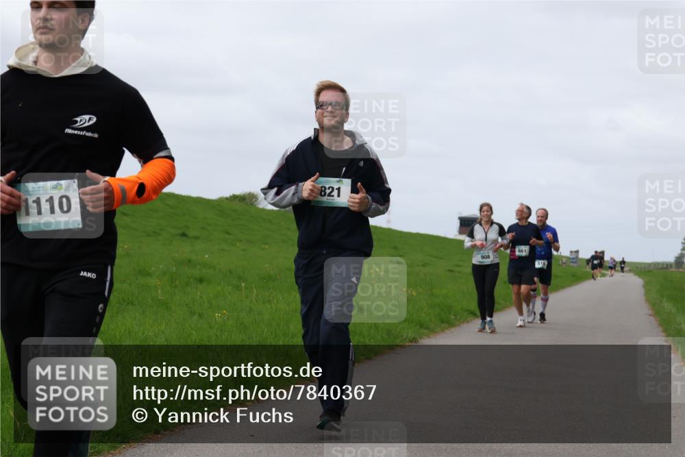 04.05.2025 - 8. Wedeler Halbmarathon Yannick Fuchs http://msf.ph/oto/7840367 04.05.2025 11:47:47 Laufen 1110, 821, 908, 661, 518 meine-sportfotos.de