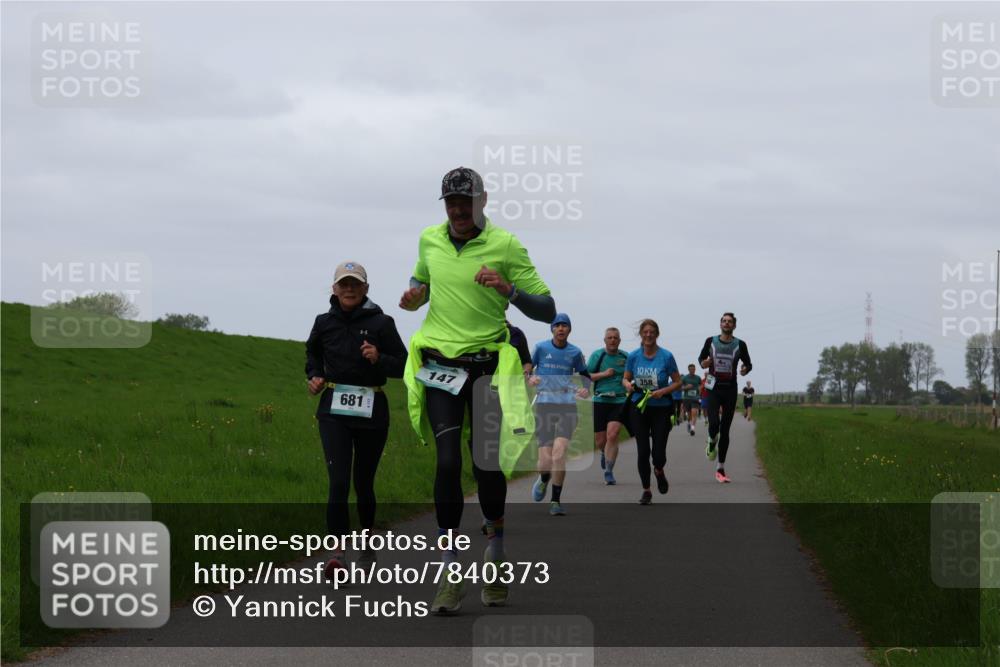 04.05.2025 - 8. Wedeler Halbmarathon Yannick Fuchs http://msf.ph/oto/7840373 04.05.2025 11:27:02 Laufen 681, 147, 10, 358 meine-sportfotos.de
