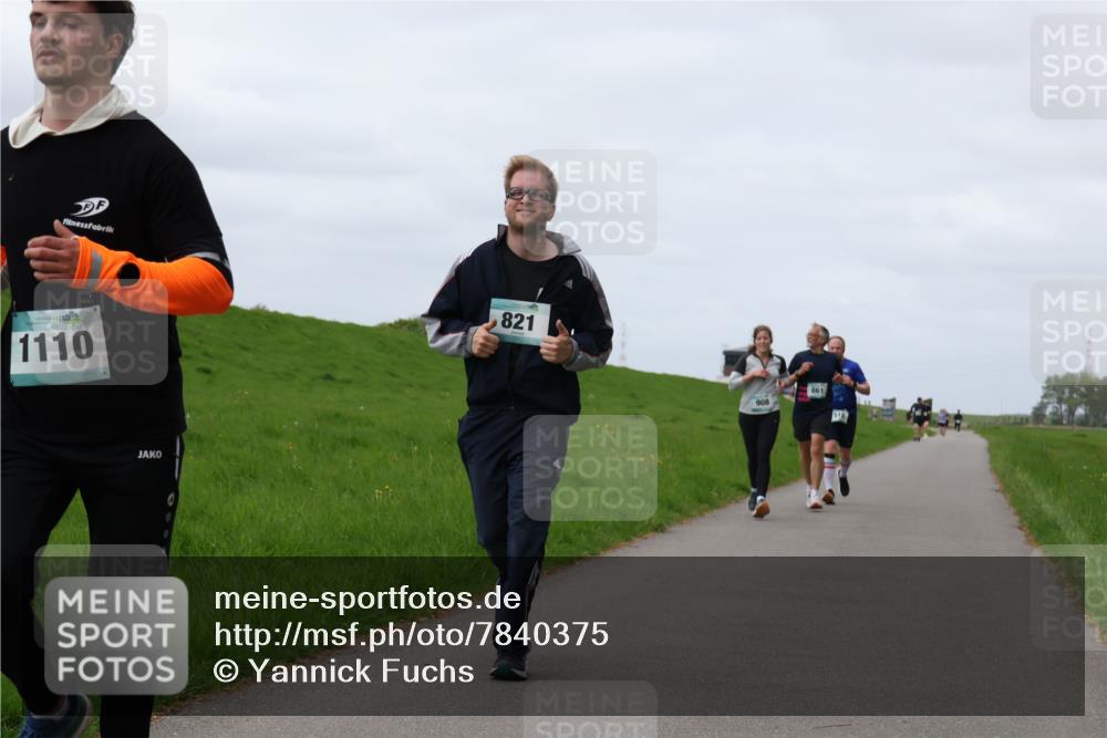 04.05.2025 - 8. Wedeler Halbmarathon Yannick Fuchs http://msf.ph/oto/7840375 04.05.2025 11:47:47 Laufen 821, 1110, 661, 908 meine-sportfotos.de