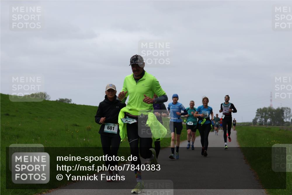 04.05.2025 - 8. Wedeler Halbmarathon Yannick Fuchs http://msf.ph/oto/7840383 04.05.2025 11:27:02 Laufen 681, 724, 10, 58 meine-sportfotos.de