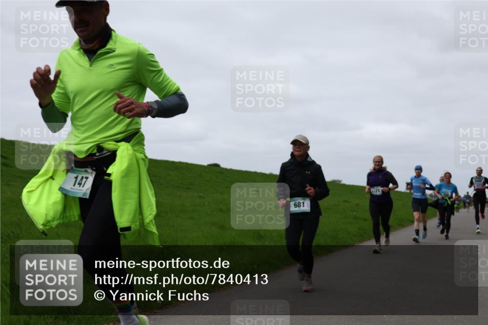 04.05.2025 - 8. Wedeler Halbmarathon Yannick Fuchs http://msf.ph/oto/7840413 04.05.2025 11:27:04 Laufen 147, 681, 1171 meine-sportfotos.de