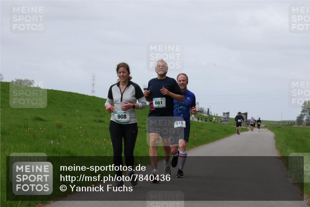 04.05.2025 - 8. Wedeler Halbmarathon Yannick Fuchs http://msf.ph/oto/7840436 04.05.2025 11:47:49 Laufen 908, 661, 518 meine-sportfotos.de