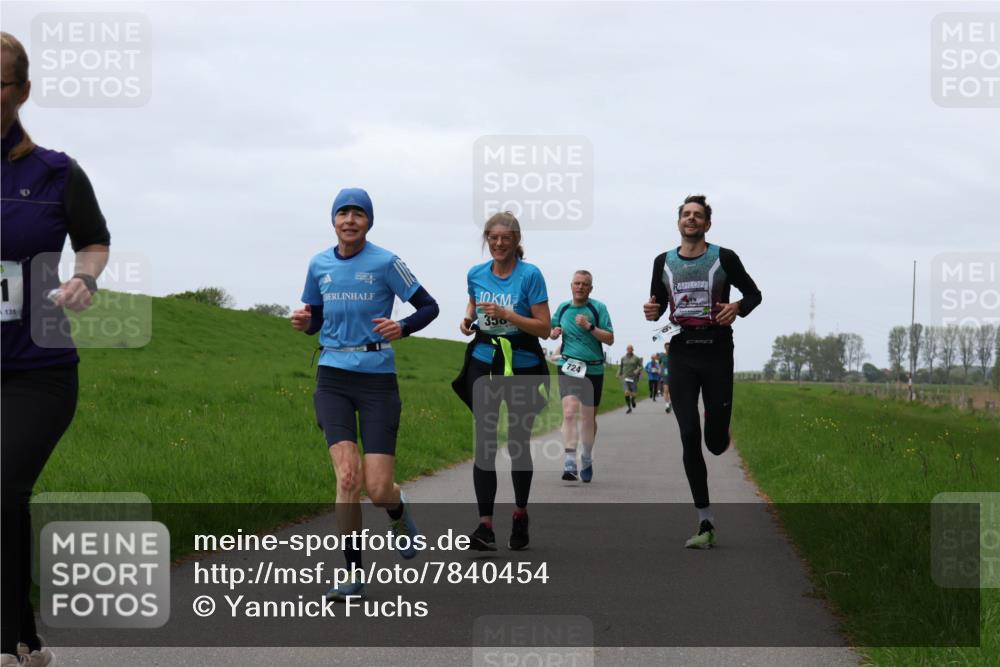 04.05.2025 - 8. Wedeler Halbmarathon Yannick Fuchs http://msf.ph/oto/7840454 04.05.2025 11:27:06 Laufen 1, 10, 135, 724 meine-sportfotos.de