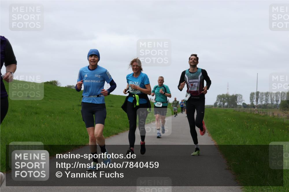 04.05.2025 - 8. Wedeler Halbmarathon Yannick Fuchs http://msf.ph/oto/7840459 04.05.2025 11:27:07 Laufen 10, 350, 724 meine-sportfotos.de