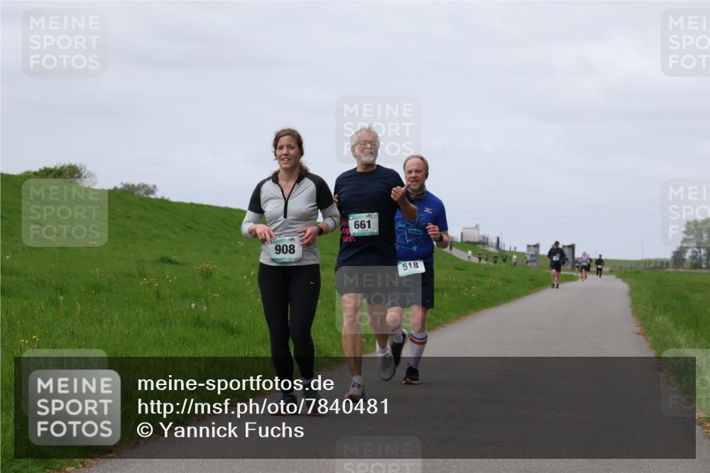 04.05.2025 - 8. Wedeler Halbmarathon Yannick Fuchs http://msf.ph/oto/7840481 04.05.2025 11:47:50 Laufen 908, 661, 518 meine-sportfotos.de