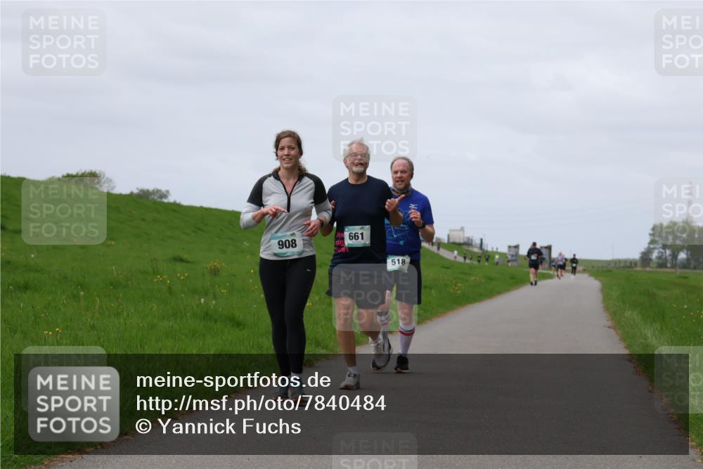 04.05.2025 - 8. Wedeler Halbmarathon Yannick Fuchs http://msf.ph/oto/7840484 04.05.2025 11:47:50 Laufen 908, 661, 518 meine-sportfotos.de