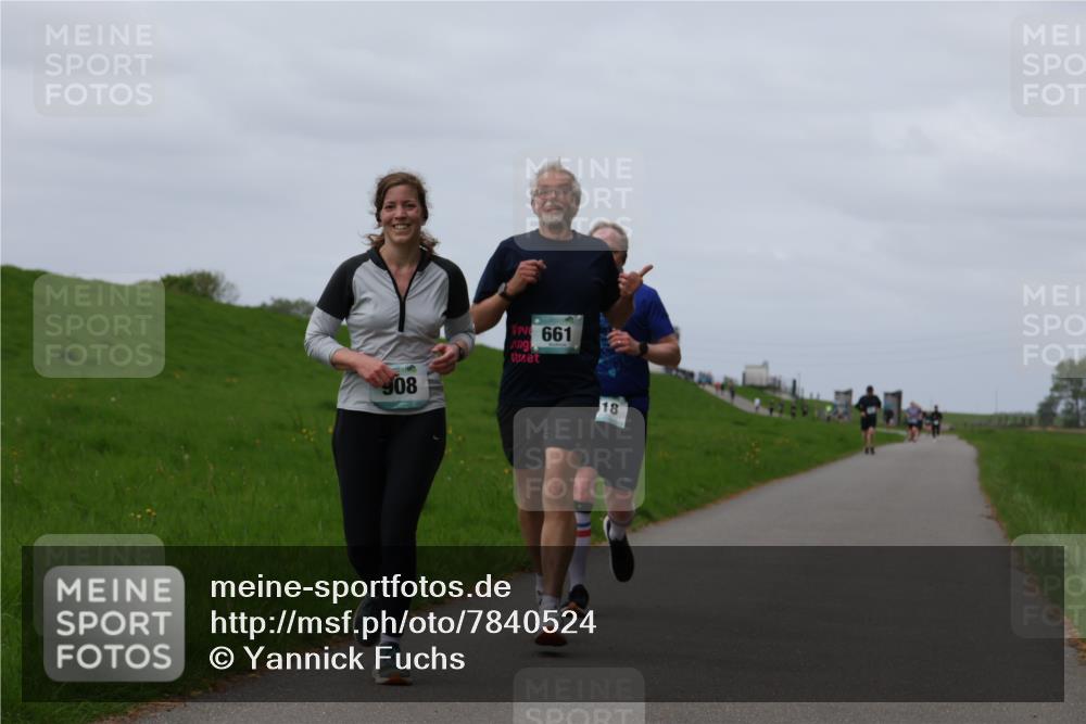 04.05.2025 - 8. Wedeler Halbmarathon Yannick Fuchs http://msf.ph/oto/7840524 04.05.2025 11:47:51 Laufen 08, 661, 18 meine-sportfotos.de
