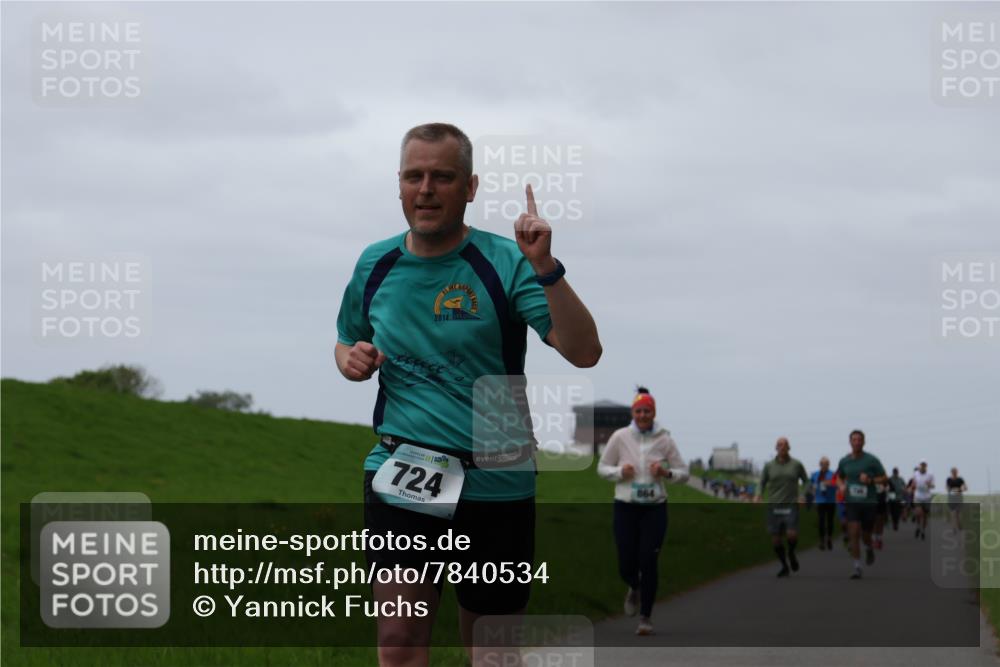 04.05.2025 - 8. Wedeler Halbmarathon Yannick Fuchs http://msf.ph/oto/7840534 04.05.2025 11:27:10 Laufen 2014, 724, 864 meine-sportfotos.de