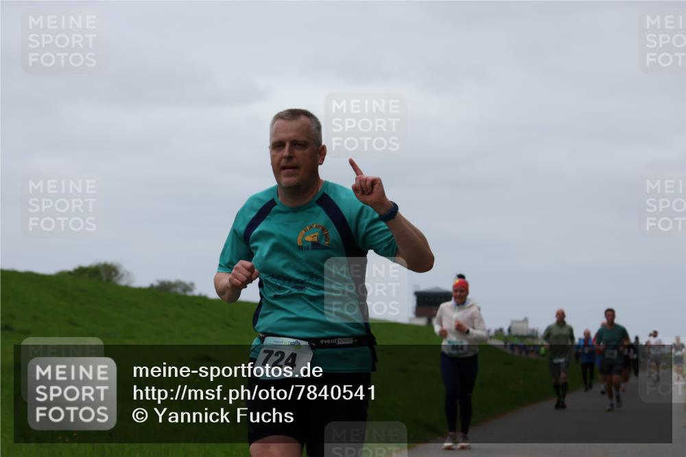 04.05.2025 - 8. Wedeler Halbmarathon Yannick Fuchs http://msf.ph/oto/7840541 04.05.2025 11:27:10 Laufen 724, 2014, 864 meine-sportfotos.de