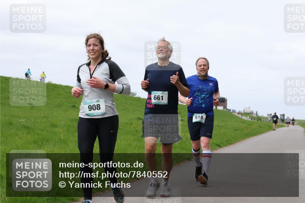 04.05.2025 - 8. Wedeler Halbmarathon Yannick Fuchs http://msf.ph/oto/7840552 04.05.2025 11:47:52 Laufen 908, 661, 518 meine-sportfotos.de