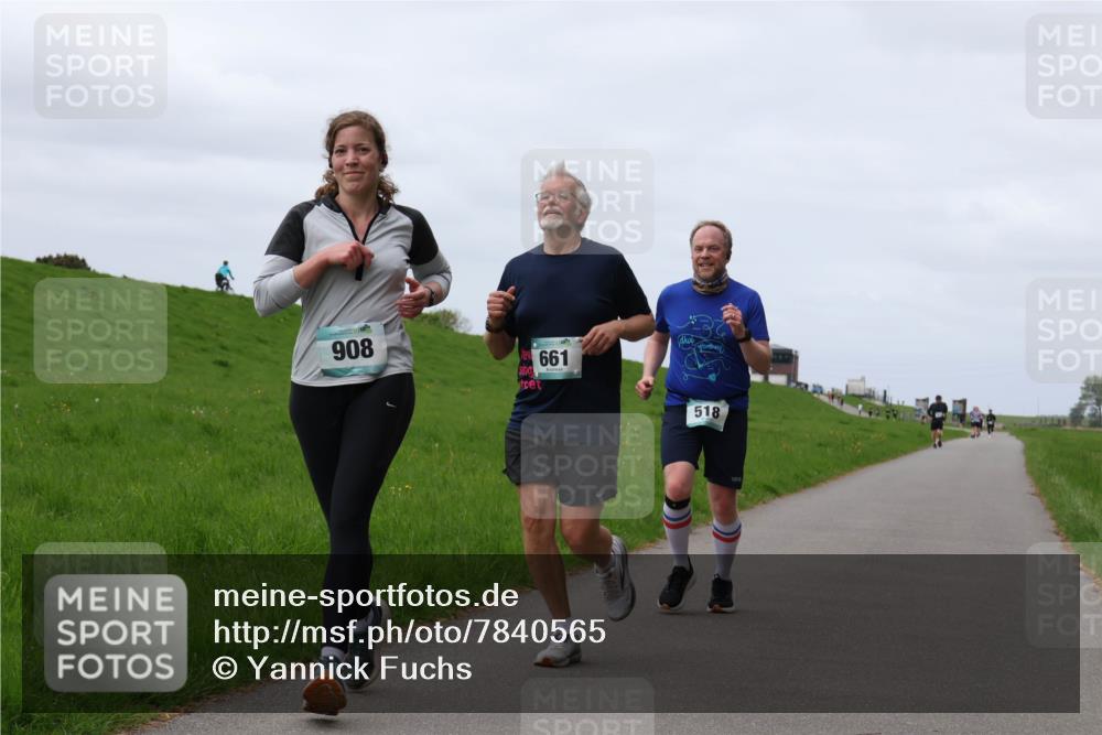04.05.2025 - 8. Wedeler Halbmarathon Yannick Fuchs http://msf.ph/oto/7840565 04.05.2025 11:47:52 Laufen 908, 661, 518 meine-sportfotos.de