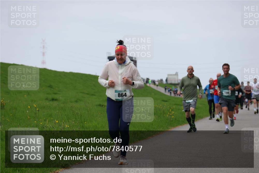 04.05.2025 - 8. Wedeler Halbmarathon Yannick Fuchs http://msf.ph/oto/7840577 04.05.2025 11:27:12 Laufen 864, 199 meine-sportfotos.de