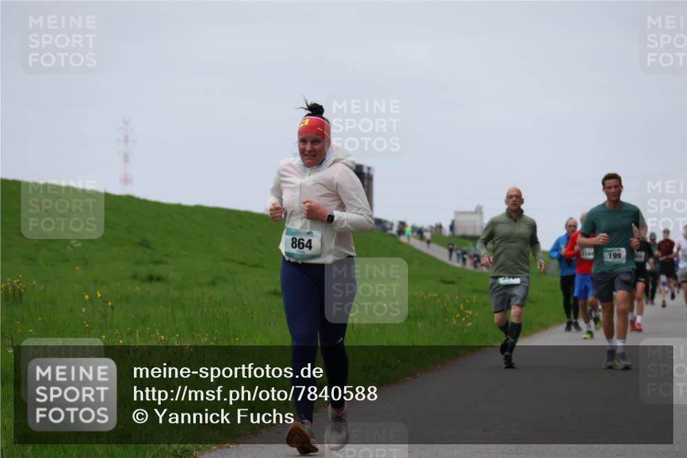 04.05.2025 - 8. Wedeler Halbmarathon Yannick Fuchs http://msf.ph/oto/7840588 04.05.2025 11:27:12 Laufen 864, 1164, 199 meine-sportfotos.de