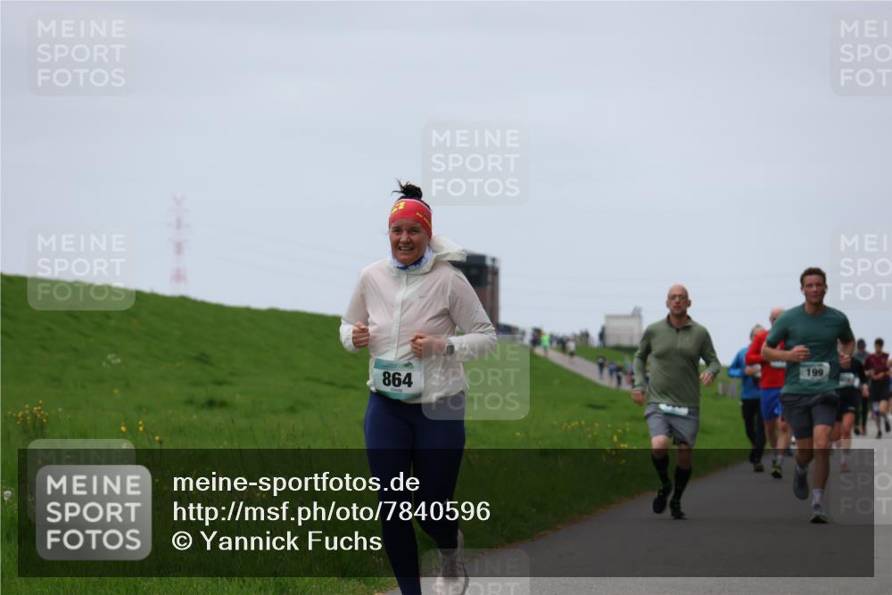 04.05.2025 - 8. Wedeler Halbmarathon Yannick Fuchs http://msf.ph/oto/7840596 04.05.2025 11:27:12 Laufen 864, 199 meine-sportfotos.de