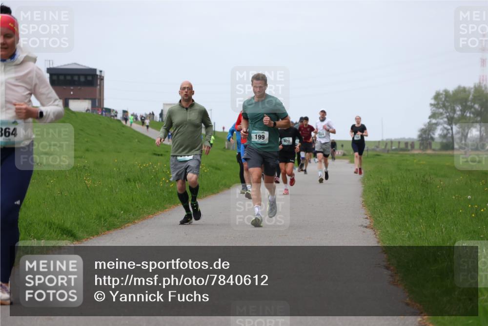 04.05.2025 - 8. Wedeler Halbmarathon Yannick Fuchs http://msf.ph/oto/7840612 04.05.2025 11:27:13 Laufen 364, 199, 920, 24 meine-sportfotos.de