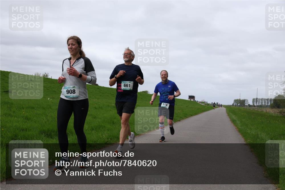 04.05.2025 - 8. Wedeler Halbmarathon Yannick Fuchs http://msf.ph/oto/7840620 04.05.2025 11:47:53 Laufen 908, 661, 518 meine-sportfotos.de
