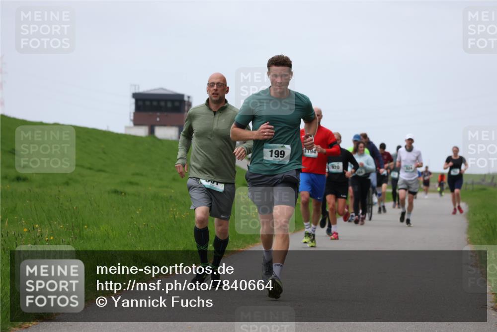 04.05.2025 - 8. Wedeler Halbmarathon Yannick Fuchs http://msf.ph/oto/7840664 04.05.2025 11:27:16 Laufen 194, 199, 920 meine-sportfotos.de