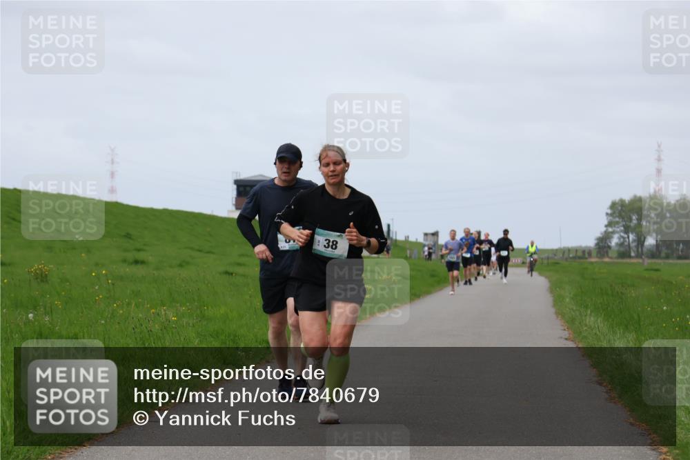 04.05.2025 - 8. Wedeler Halbmarathon Yannick Fuchs http://msf.ph/oto/7840679 04.05.2025 11:48:12 Laufen 38 meine-sportfotos.de