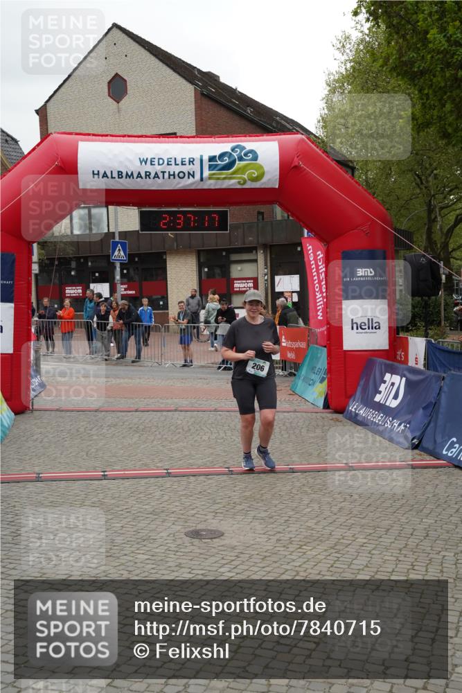 04.05.2025 - 8. Wedeler Halbmarathon Felixshl http://msf.ph/oto/7840715 04.05.2025 12:37:15 Ziel 206 meine-sportfotos.de