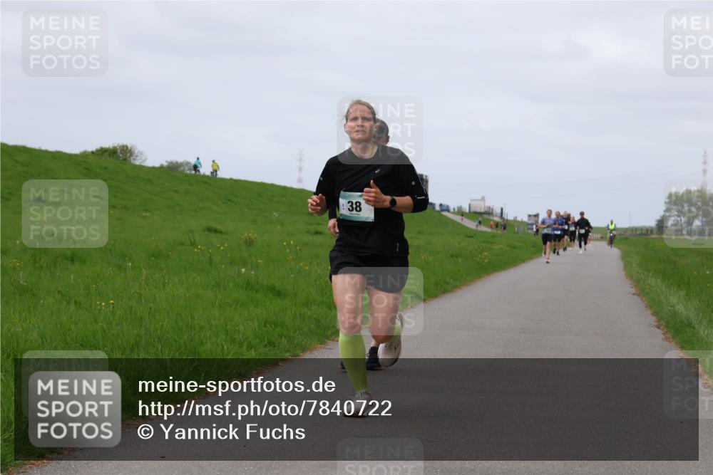 04.05.2025 - 8. Wedeler Halbmarathon Yannick Fuchs http://msf.ph/oto/7840722 04.05.2025 11:48:14 Laufen 38 meine-sportfotos.de