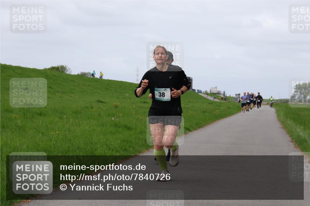 04.05.2025 - 8. Wedeler Halbmarathon Yannick Fuchs http://msf.ph/oto/7840726 04.05.2025 11:48:14 Laufen 38 meine-sportfotos.de