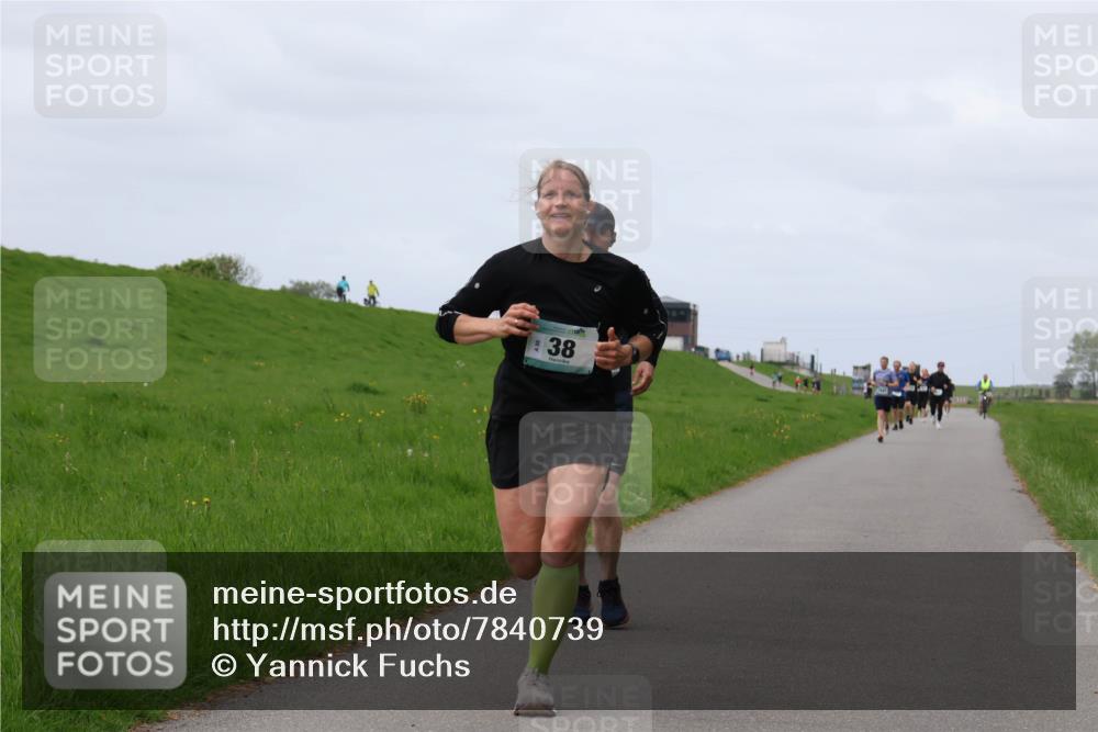 04.05.2025 - 8. Wedeler Halbmarathon Yannick Fuchs http://msf.ph/oto/7840739 04.05.2025 11:48:14 Laufen 38 meine-sportfotos.de