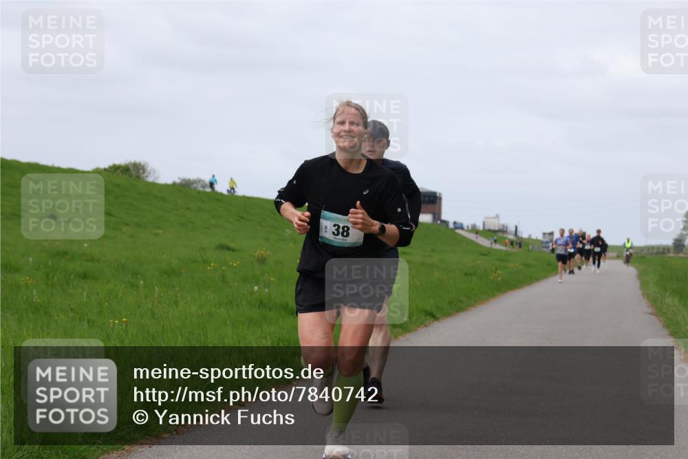 04.05.2025 - 8. Wedeler Halbmarathon Yannick Fuchs http://msf.ph/oto/7840742 04.05.2025 11:48:15 Laufen 38 meine-sportfotos.de