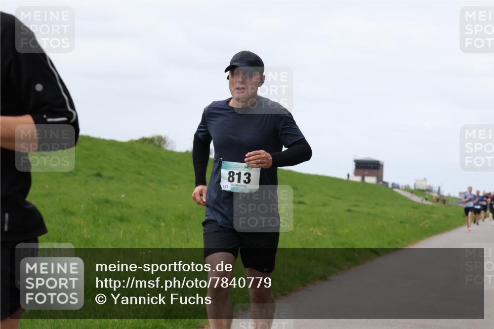 04.05.2025 - 8. Wedeler Halbmarathon Yannick Fuchs http://msf.ph/oto/7840779 04.05.2025 11:48:16 Laufen 23, 813 meine-sportfotos.de