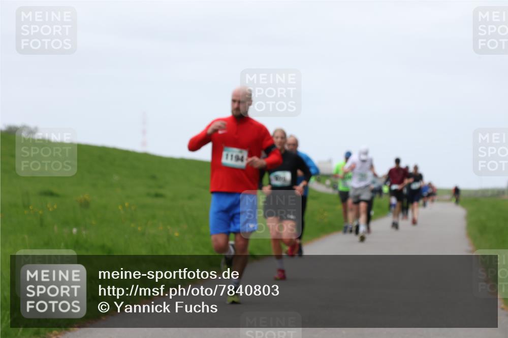 04.05.2025 - 8. Wedeler Halbmarathon Yannick Fuchs http://msf.ph/oto/7840803 04.05.2025 11:27:23 Laufen 1194, 3 meine-sportfotos.de