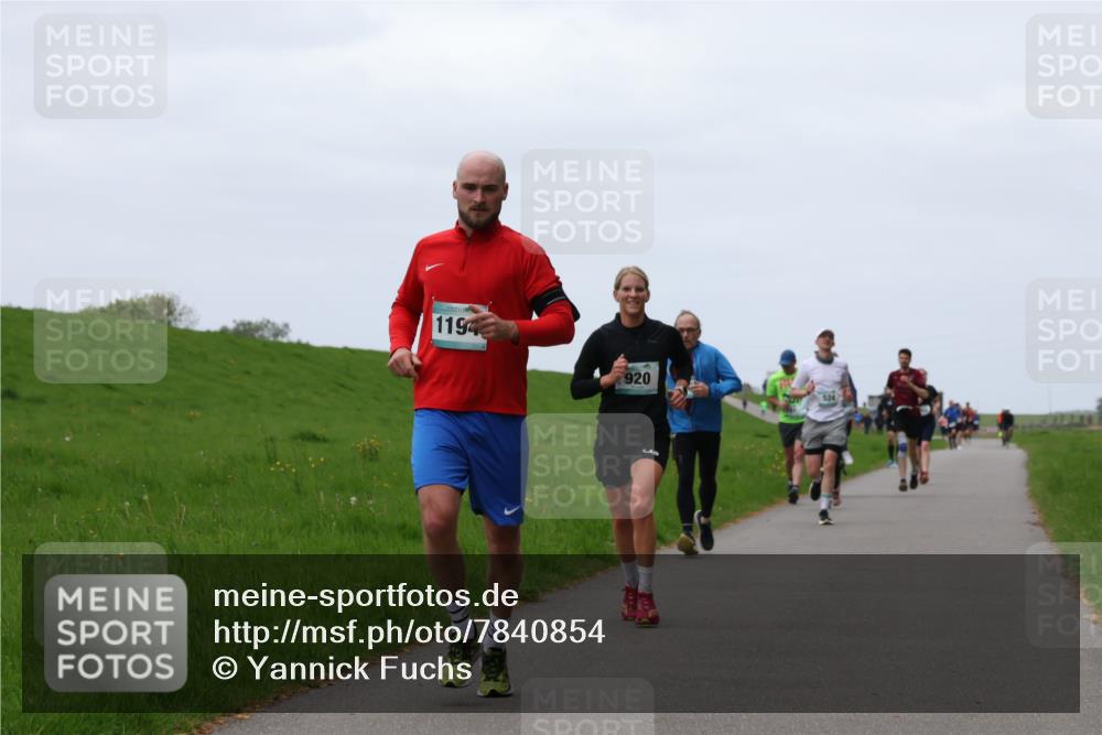 04.05.2025 - 8. Wedeler Halbmarathon Yannick Fuchs http://msf.ph/oto/7840854 04.05.2025 11:27:24 Laufen 1194, 920 meine-sportfotos.de