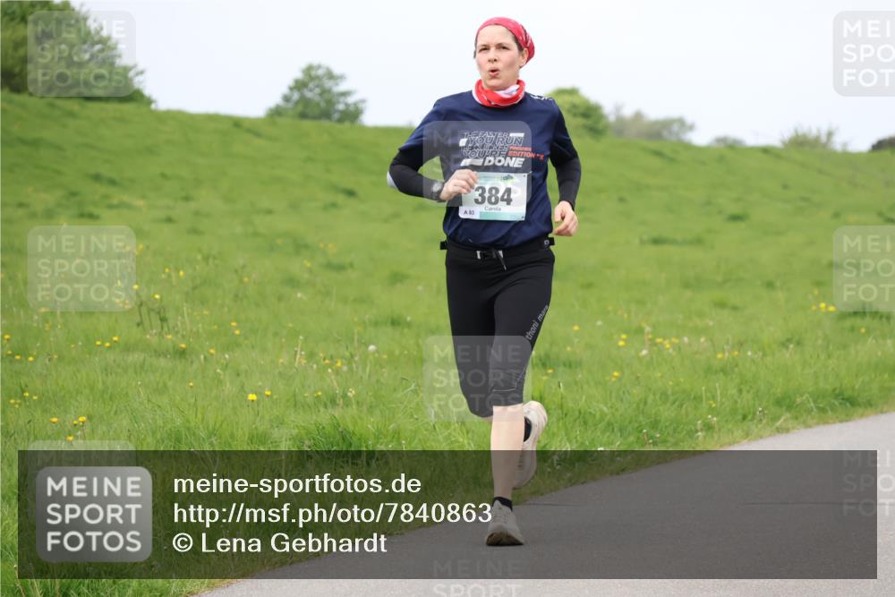 04.05.2025 - 8. Wedeler Halbmarathon Lena Gebhardt http://msf.ph/oto/7840863 04.05.2025 11:51:04 Laufen 15, 83, 384 meine-sportfotos.de