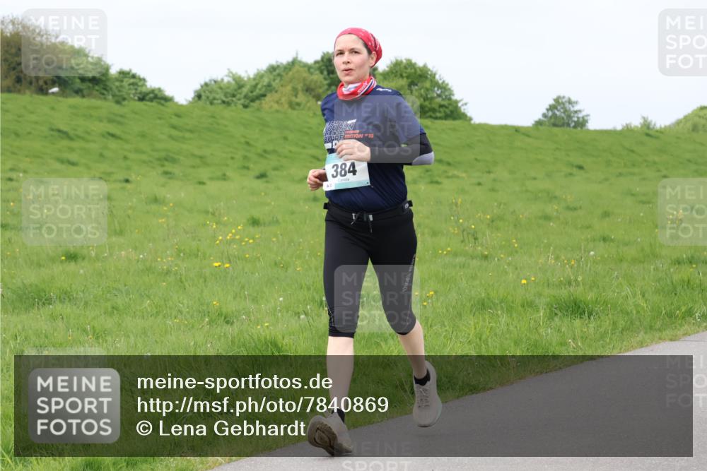 04.05.2025 - 8. Wedeler Halbmarathon Lena Gebhardt http://msf.ph/oto/7840869 04.05.2025 11:51:06 Laufen 15, 384 meine-sportfotos.de