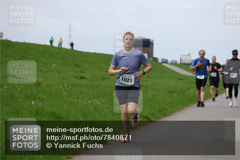 04.05.2025 - 8. Wedeler Halbmarathon Yannick Fuchs http://msf.ph/oto/7840871 04.05.2025 11:48:29 Laufen 1021, 176, 611, 174 meine-sportfotos.de