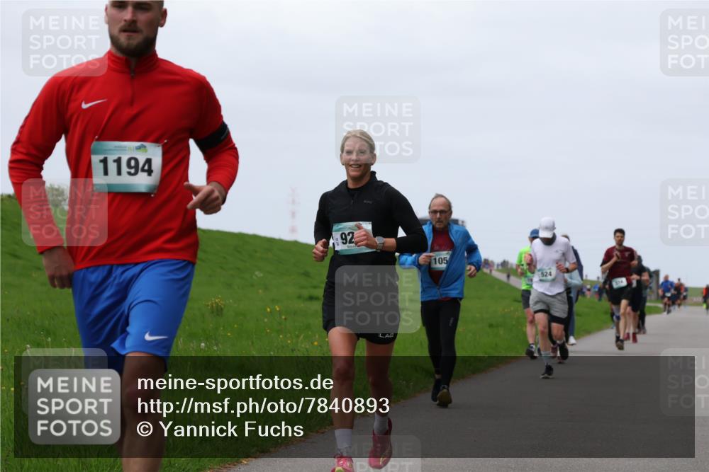 04.05.2025 - 8. Wedeler Halbmarathon Yannick Fuchs http://msf.ph/oto/7840893 04.05.2025 11:27:25 Laufen 1194, 92, 105, 524 meine-sportfotos.de